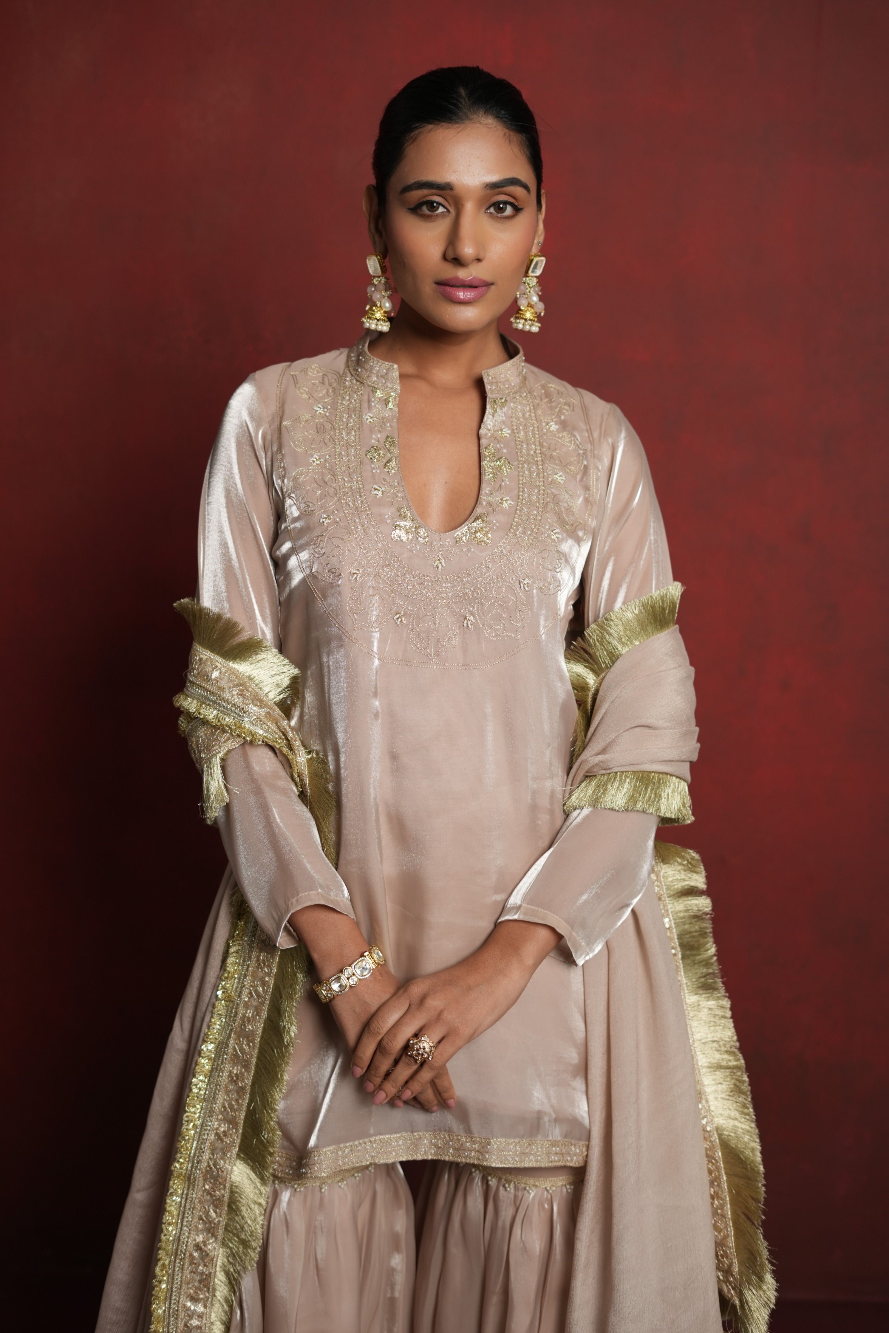 Sanvi suit Champagne