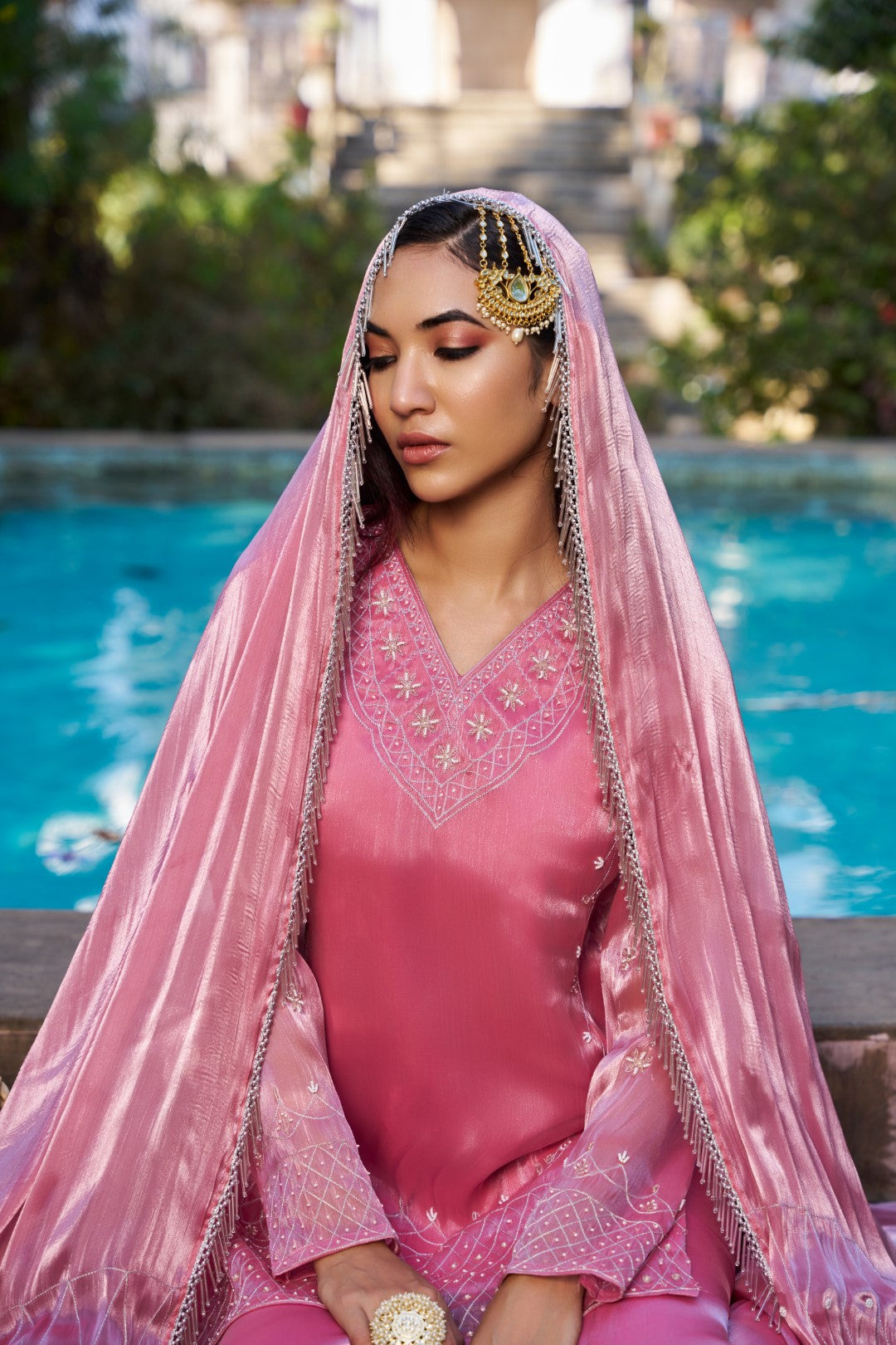 Inayat suit